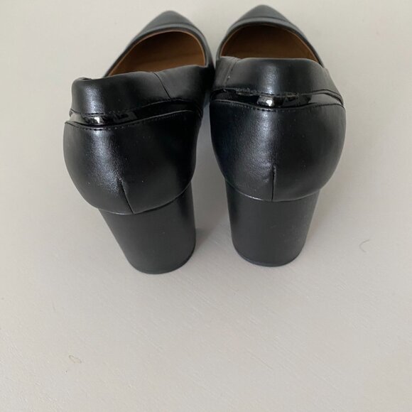 Crown & Ivy Black Block Heel Pumps - Picture 3 of 5